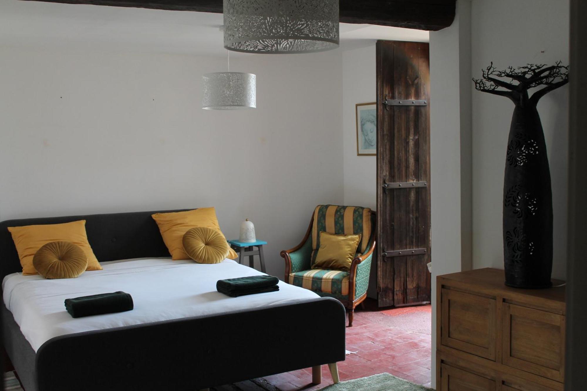 Bed and Breakfast Les 2 Droles D'Oiseaux Luc-sur-Orbieu Esterno foto