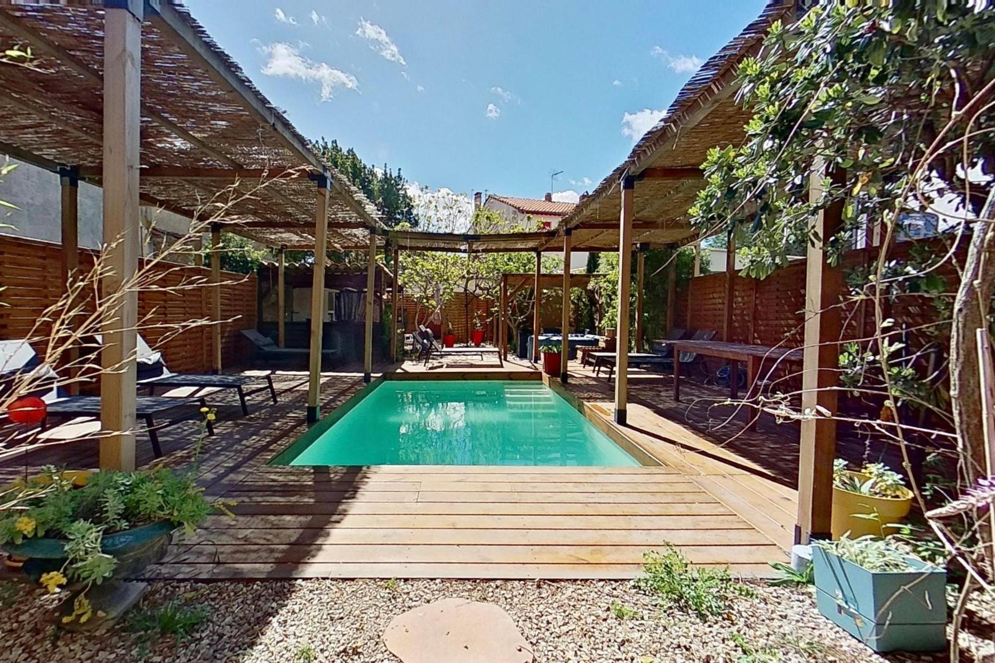 Bed and Breakfast Les 2 Droles D'Oiseaux Luc-sur-Orbieu Esterno foto