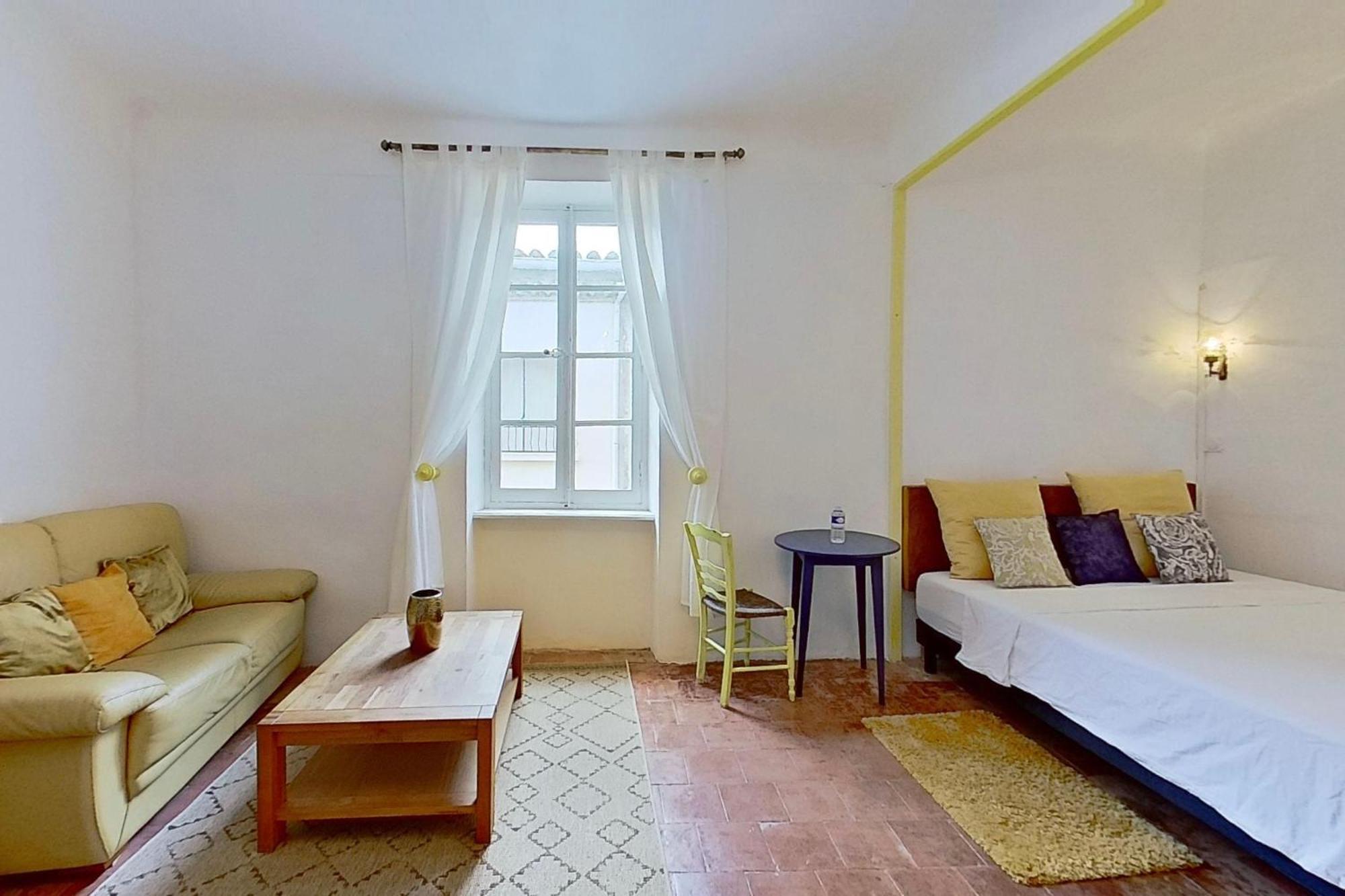 Bed and Breakfast Les 2 Droles D'Oiseaux Luc-sur-Orbieu Esterno foto