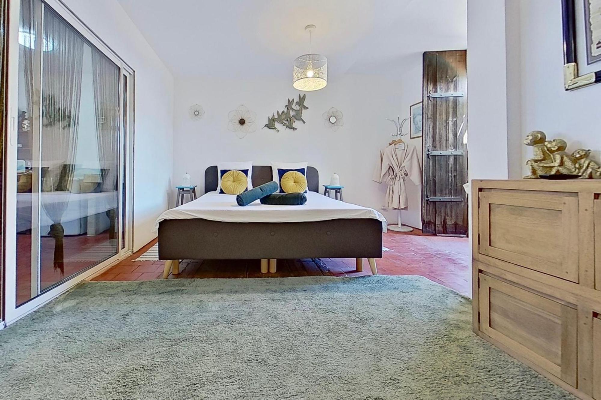 Bed and Breakfast Les 2 Droles D'Oiseaux Luc-sur-Orbieu Esterno foto