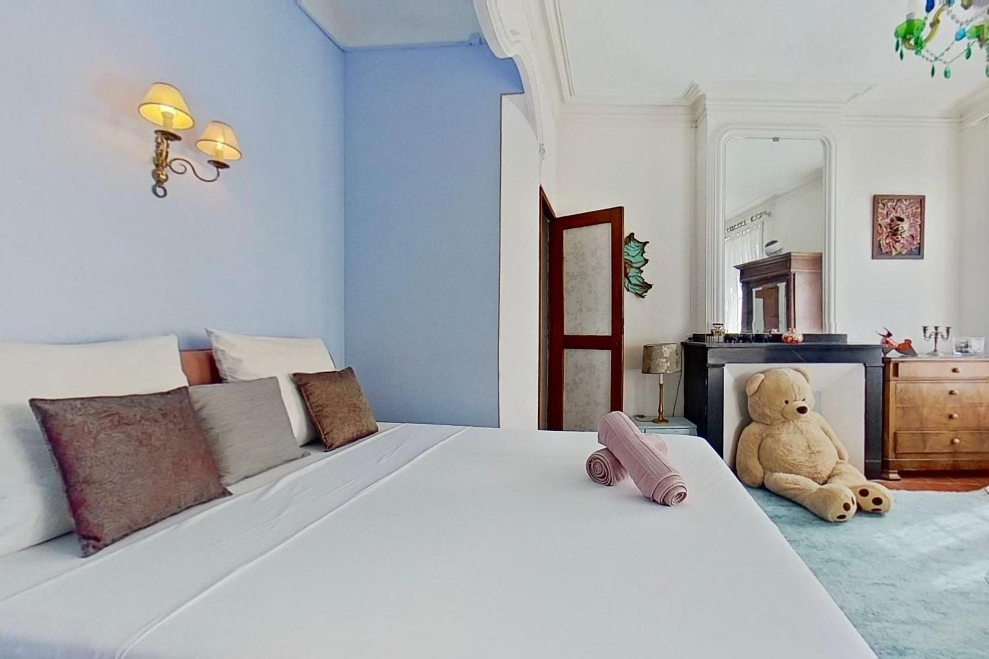 Bed and Breakfast Les 2 Droles D'Oiseaux Luc-sur-Orbieu Esterno foto