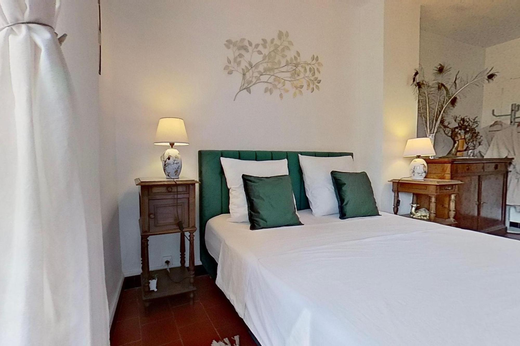 Bed and Breakfast Les 2 Droles D'Oiseaux Luc-sur-Orbieu Esterno foto