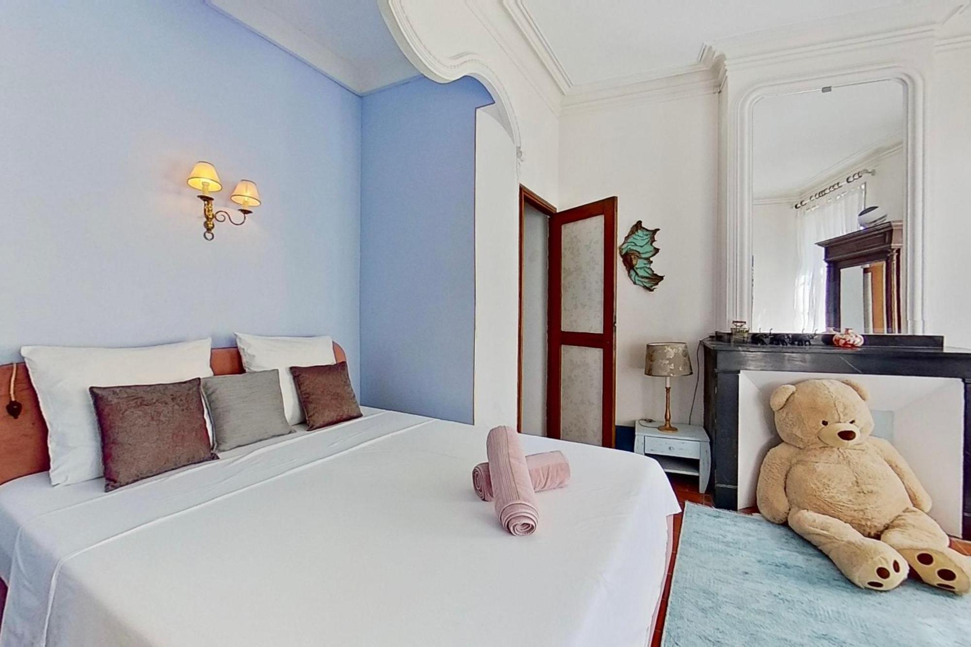 Bed and Breakfast Les 2 Droles D'Oiseaux Luc-sur-Orbieu Esterno foto